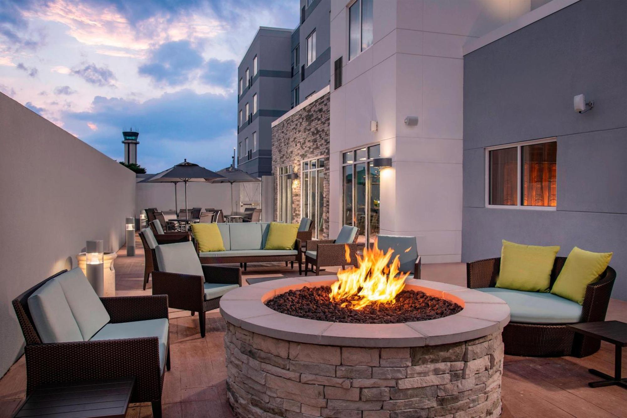 Fairfield Inn & Suites By Marriott Harrisburg International Airport Middletown  Экстерьер фото