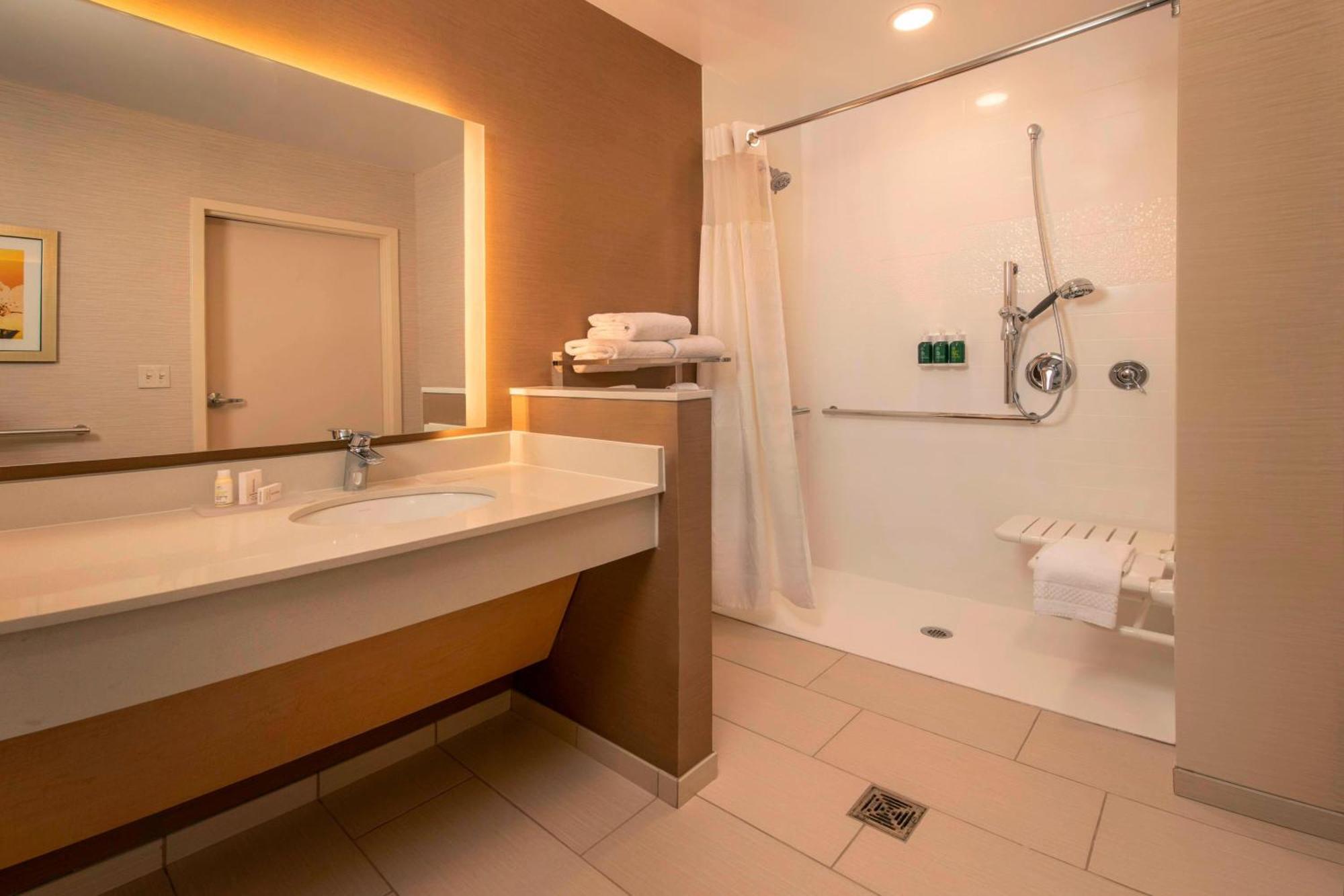 Fairfield Inn & Suites By Marriott Harrisburg International Airport Middletown  Экстерьер фото
