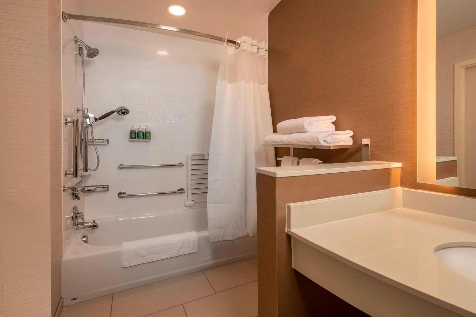 Fairfield Inn & Suites By Marriott Harrisburg International Airport Middletown  Экстерьер фото